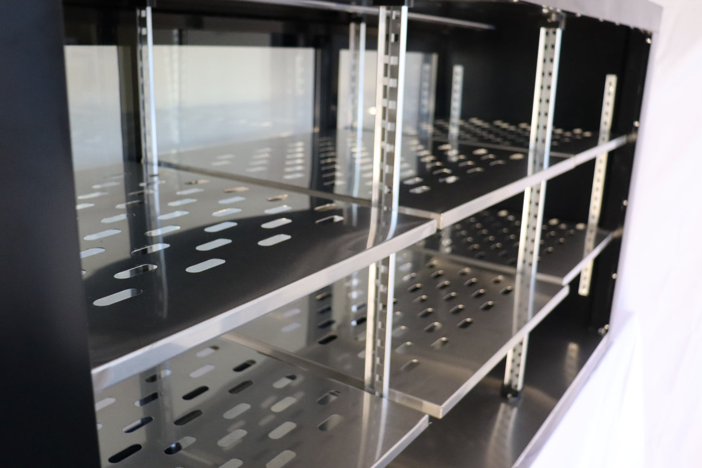 APOLLO ABBR PT 3 Coolroom Pass Through